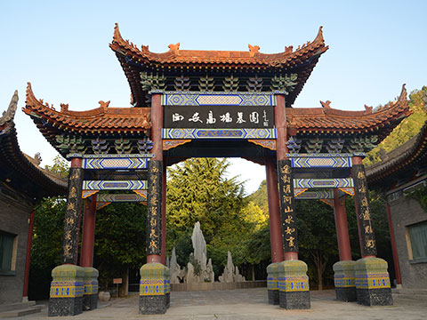 西安高橋墓園服務(wù)電話,西安高橋墓園價格