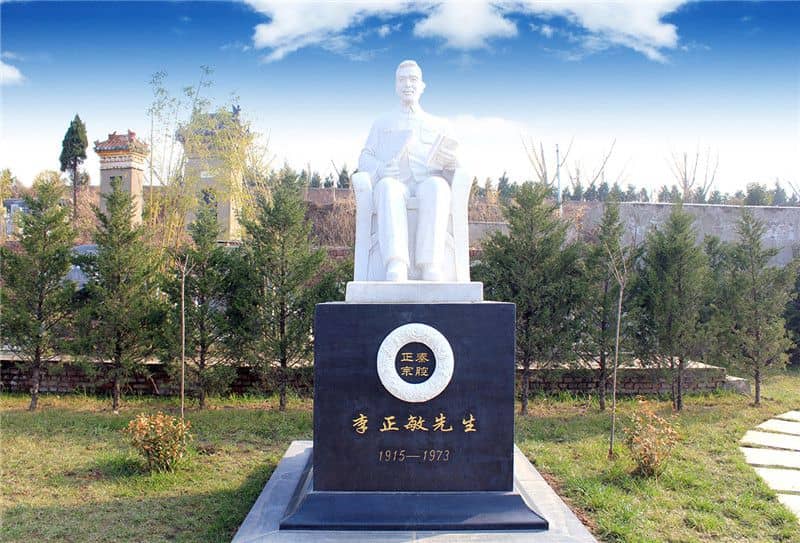 西安山水環(huán)抱、環(huán)境幽靜墓園推薦