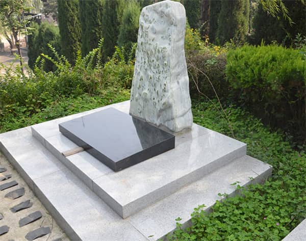 西安長(zhǎng)安區(qū)鳳棲山墓園