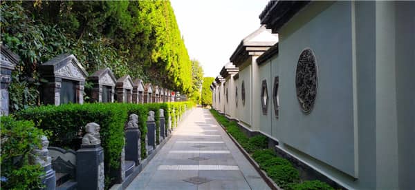 閻良漢皇樹(shù)葬墓園是否提供代客戶(hù)祭掃服務(wù)?這項(xiàng)服務(wù)有哪些具體內(nèi)容?
