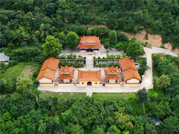 壽陽山墓園墓型詳解_西安地區墓地價格與服務對比