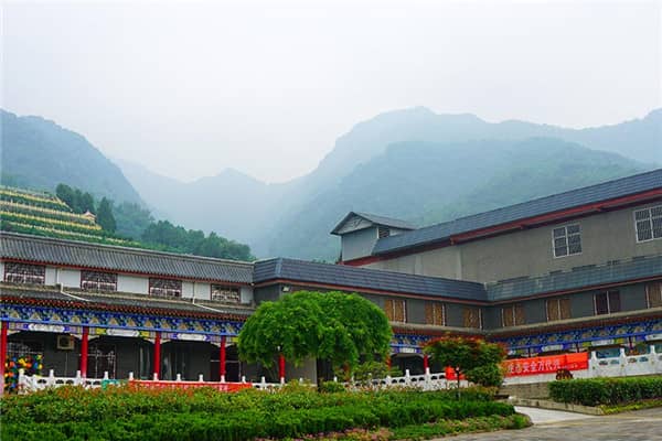 西安九龍山公墓的花壇葬方式有何獨(dú)特之處?