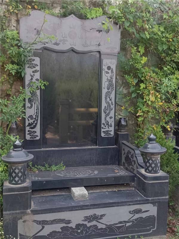西安鄠邑區(qū)兩大合法墓地對比,九龍山公墓與灃都苑紀(jì)念園詳細解析