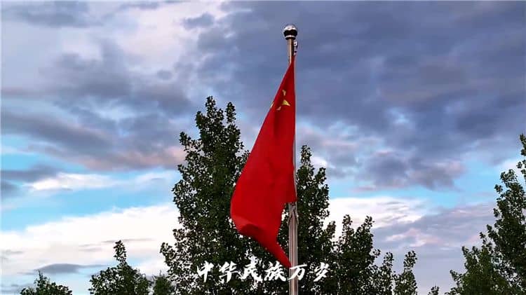 西安霸陵墓園地形獨特，環境優美