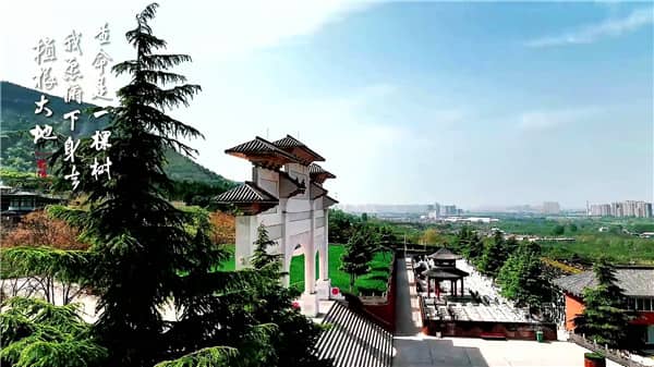 西安灞橋區(qū)霸陵墓園，哪家更劃算？