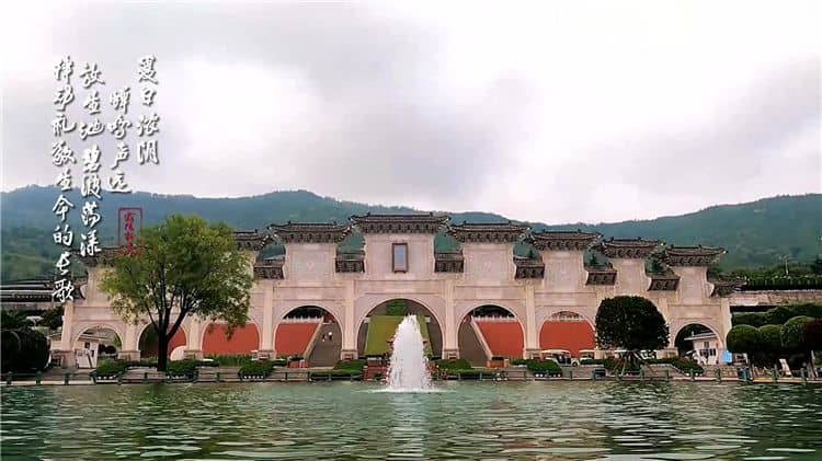 西安霸陵墓園新區(qū)辦理骨灰安葬業(yè)務的，喪屬提前電話預約