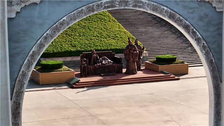 西安霸陵墓園新區(qū)有哪些配套設施？