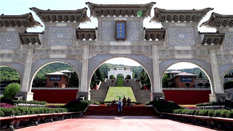 霸陵墓園的環(huán)境特色是什么？