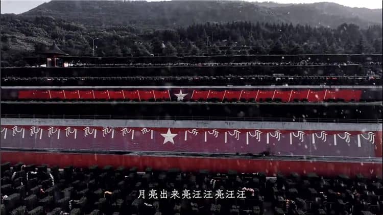 軍魂園作為西安霸陵墓園新區的重要組成部分，它是如何傳承和弘揚軍人精神的？