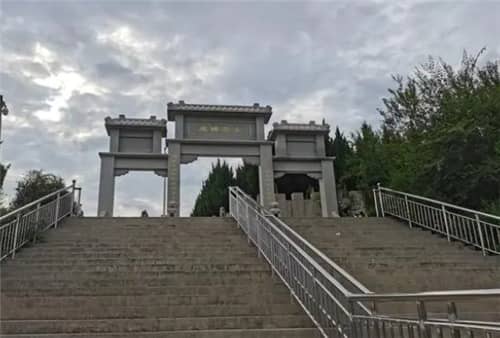 西安高橋墓園可以燒花圈嗎,周邊陵園