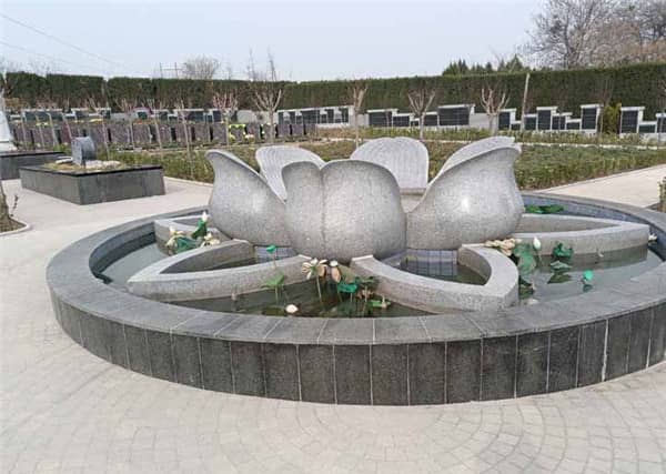 購買西安墓地時,20年后是否還需要繼續繳納墓地管理費?